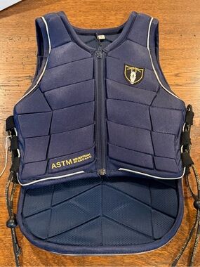 Tipperary eventer pro 3015 model. Navy youth XS/28